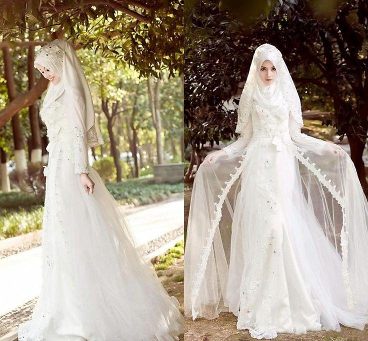

2018 Newest Muslim Wedding Dress Long Sleeve Lace Applique Crystal Bridal Gowns With Veil and Detachable Train, Red & white