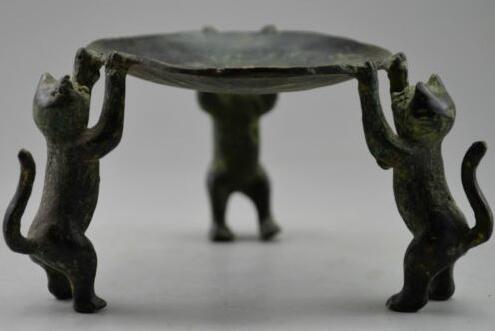 Collectible Decorated Old Handwork Bronze Carved 3 Dogs Climb Plate Candle Stick