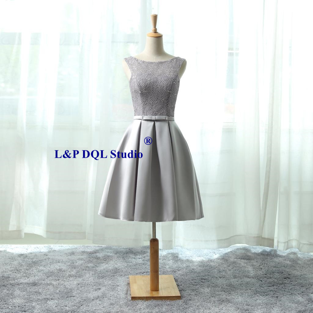 

Light Gray Bridesmaid Dresses with Side Pockets Scoop Lace-up Zipper Back Knee Length Lace with Sequins Wedding Party Dresses Cheap