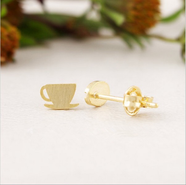 

2018 Fashion gold stud earrings combination of the cups and plates stud earrings wholesale free shipping, Golden;silver