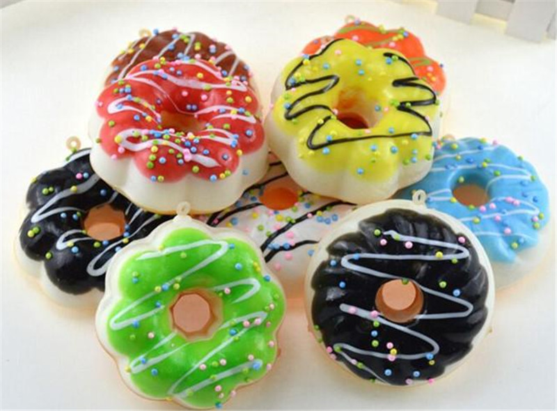 

2018 Jumbo Hello Kitty Donut Slow Rising Squishy Charm Kawaii Squishies Cream Scented Decompression Anxiety Toy