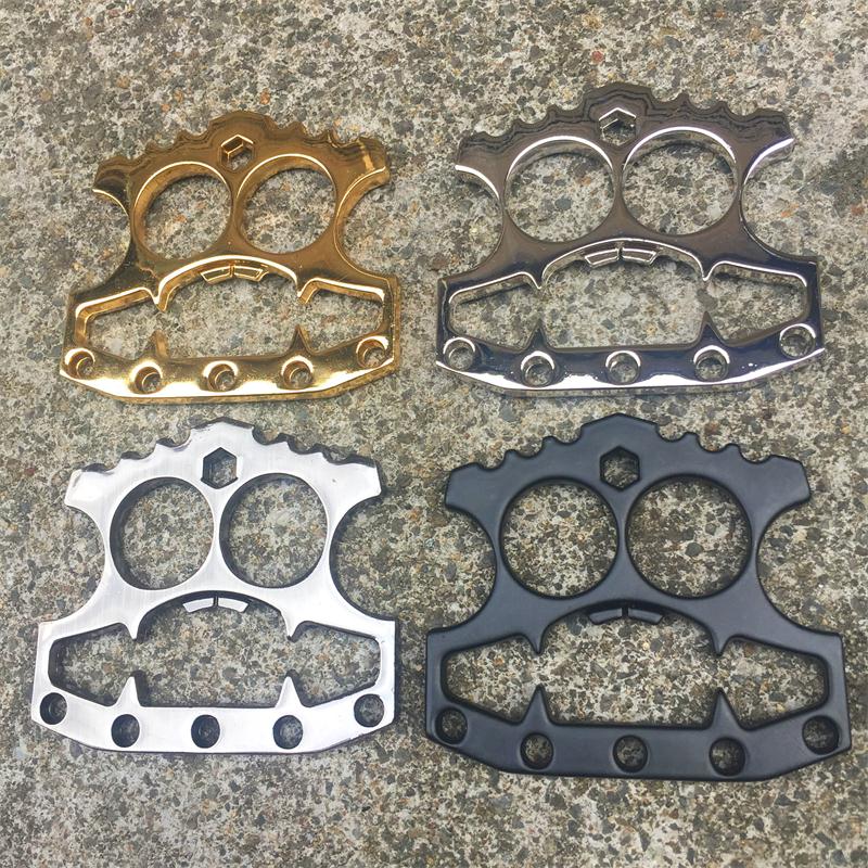 

Skull self-defense keychain with Opener self-defense Broken window key chain fist knuckles shark Opener keyrings Survival Tool