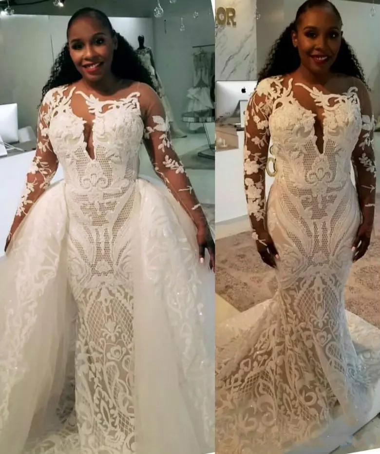 

Modest Plus Size Wedding Dresses Jewel Neck Mermaid Bridal Gowns With Detachable Train Trumpet Sweep Train Tulle Lace Wedding Dress Applique, Silver
