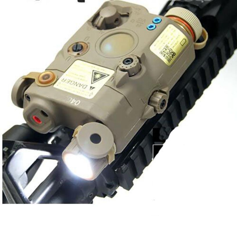 

Tactical Light Combo includes PEQ 15 WMX-200 Flashlight Double Remote Control Switch (EX 418)