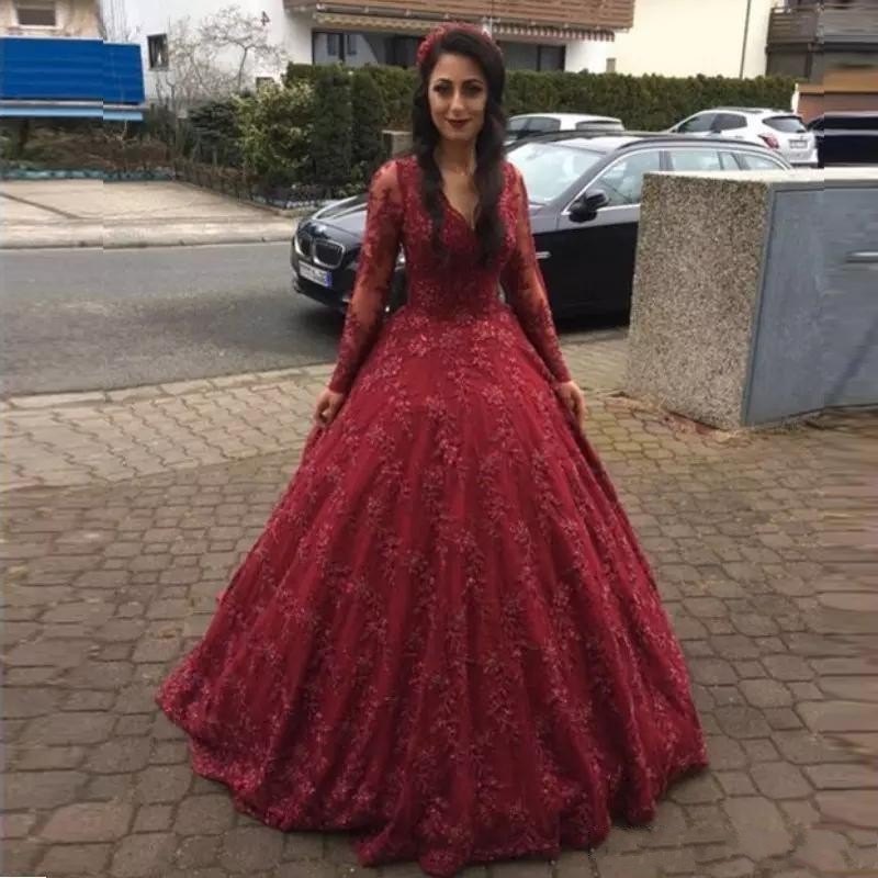 2018 New Burgundy Quinceanera Ball Gown Dresses V Neck Full Lace Crystal Long Sleeves Sweet 16 Satin Plus Size Party Prom Evening Gowns