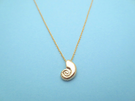 Gold Silver Colors Seashell Snails Necklace Ariel Voice Shell Conch Spiral Swirl Sea Snail Pendant Necklaces Ocean Beach Party Chain Choker Jewel-image-467543641