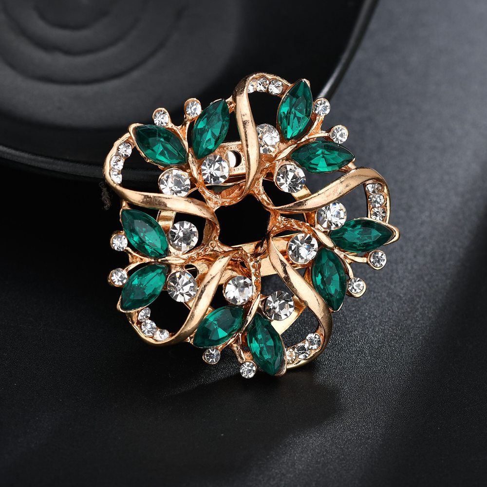 Hot Sale Fashion Crystal Flower Brooch For Women Elegant Badges Corsages Brooches Pin Jewelry Sweater Suit Scarf Accessories-image-424227356