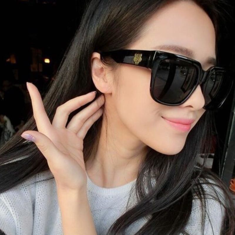 

Oversize Rectangle Sunglasses Gold Tiger Cool Fashion Sun Glasses For Women And Men 4 Colors Cheap Wholesale Eyewear Xxpak