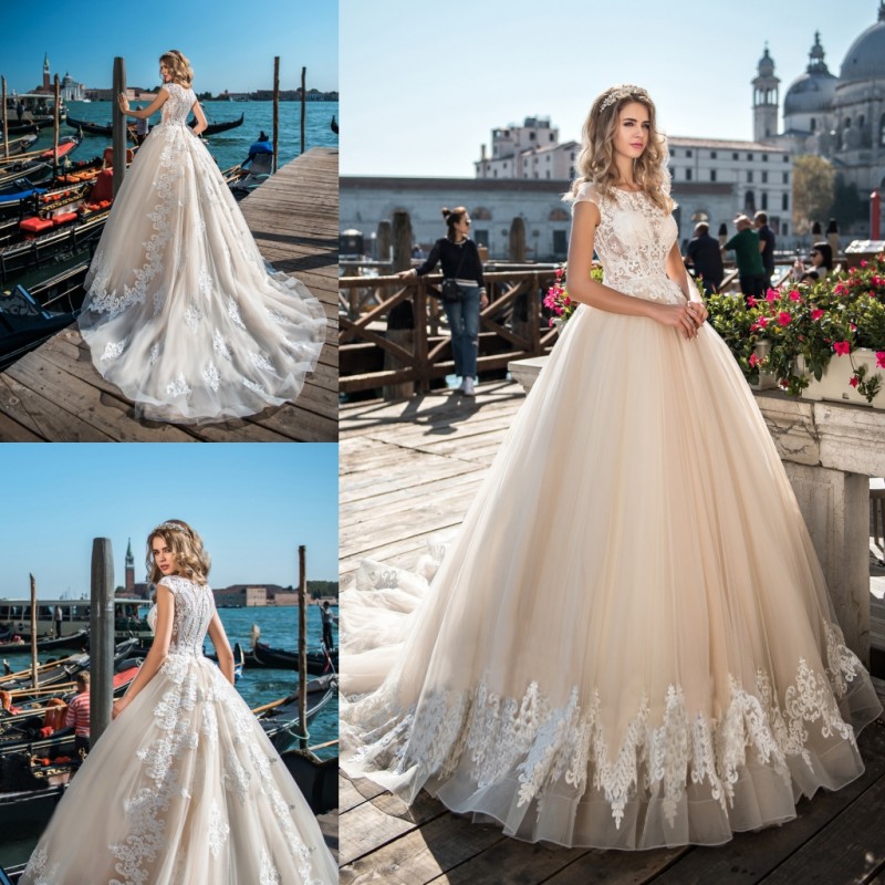 

Pentelei Champagne Wedding Dresses Capped Sleeves Lace Appliques Ball Gown Bridal Dress For Beach Wedding Gowns Custom Made
