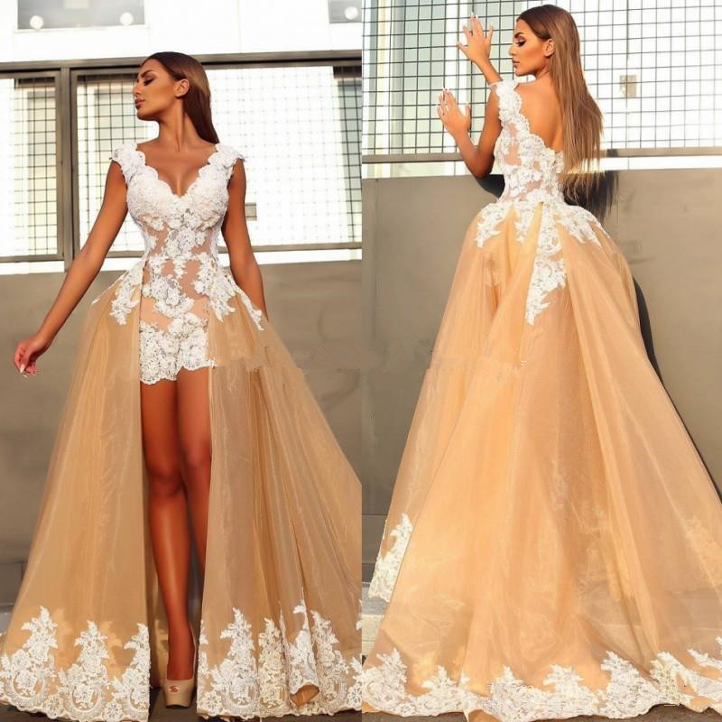 

Sexy Short Mini Wedding Dresses with Overskirts V Neck White Lace Applique Bodice Bridal Wedding Gowns