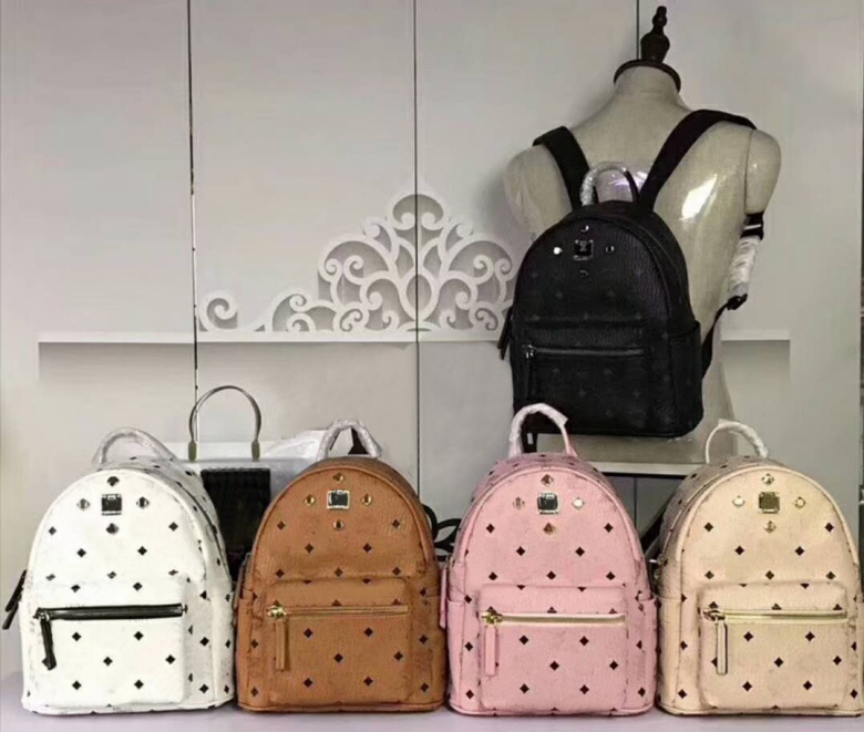2017 nouvelle mode Version coréenne M Punk Sac à bandoulière cloutée Hommes et femmes Sac étudiant Sac à dos de voyage 5733