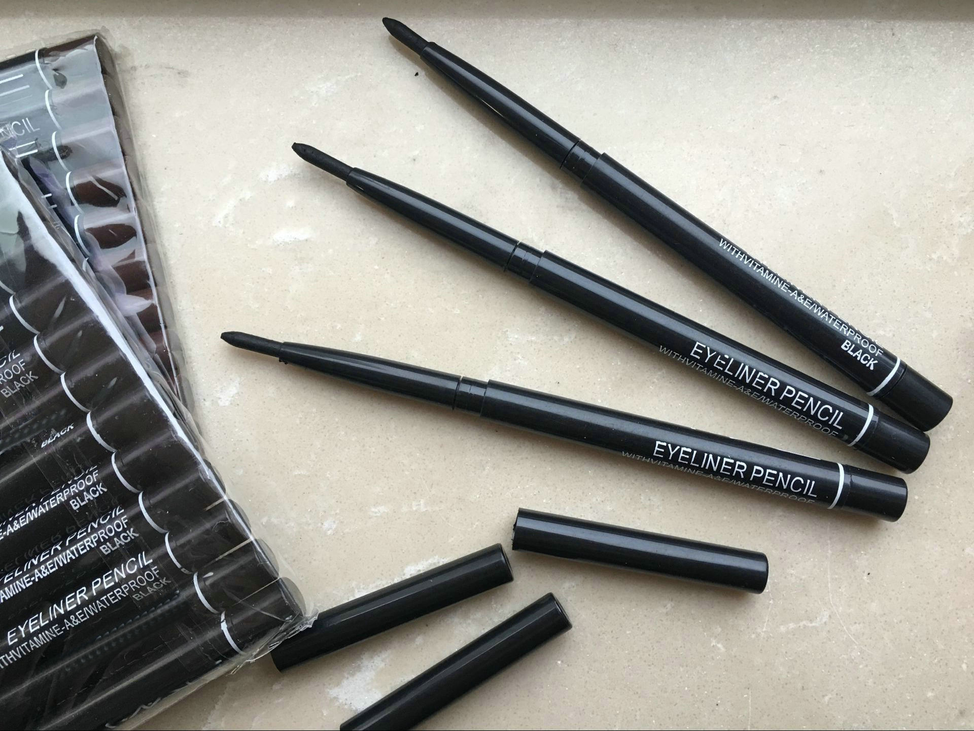 

Free Gift!!New Makeup EYELINER Automatic Eyeliner Pencil Black Brown pencil eye liner