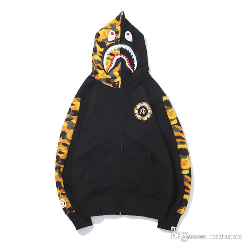 bape shark hoodie prezzo