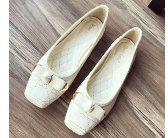 

Free send 2018 autumn bowknot Shallow mouth Square head Korean flat bottomed women's shoes, Red