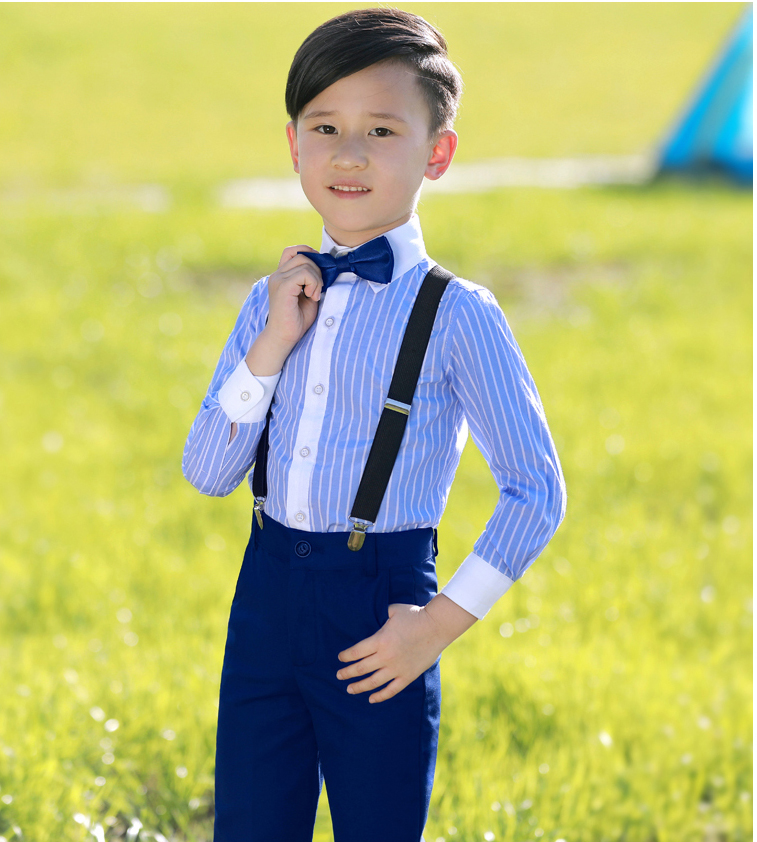 pantalon azul marino camisa azul cielo