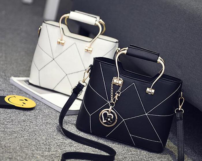 

female Bags Korean version of the stereotyped sweet fashion handbags Messenger shoulder bag Free Ship, Pink
