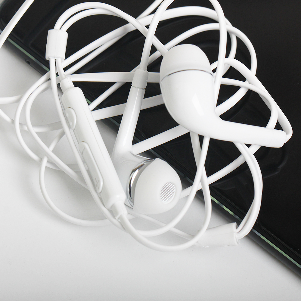 

New Flat J5 In-Ear Earphone Headphones with Remote and MIC for Samsung Galaxy S4 i9500 DHL free, White