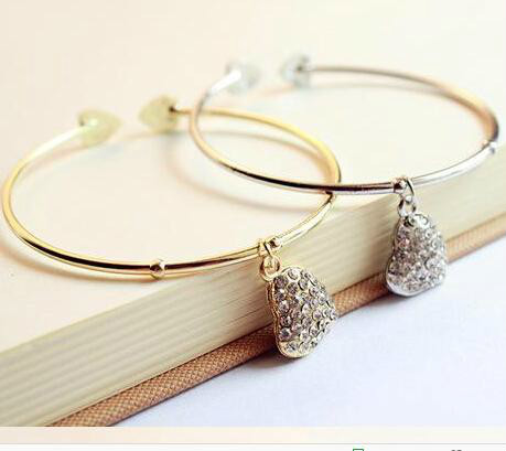 

Lucky Girls Charm Women Gold Heart Love Chain Bangle Charms Bracelet Cuff Elegant Jewelry Gift Hot Infinity Bracelets