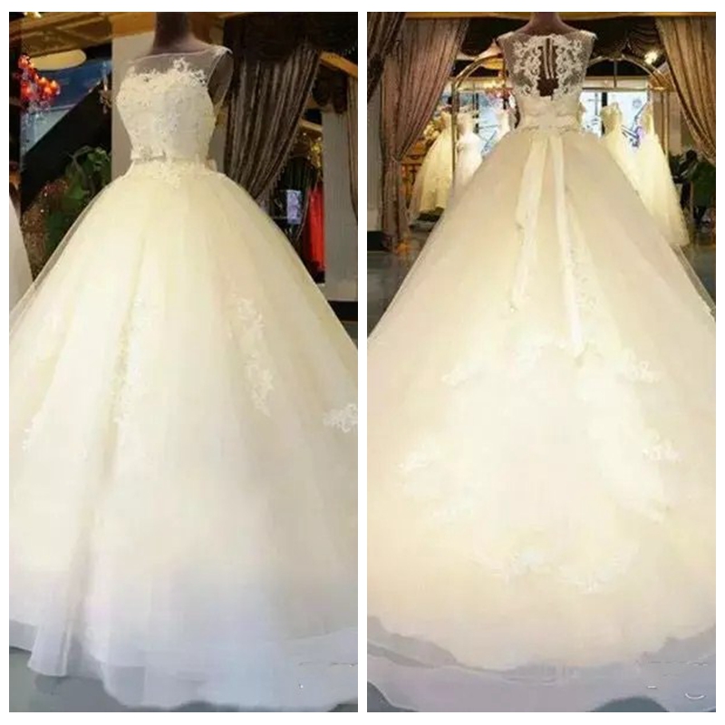 

Sheer Lace Appliques A-Line Wedding Dresses Beaded Open Back Tulle Chapel Train Bridal Gowns Princess 2018 Middle East Wedding Dress, Red