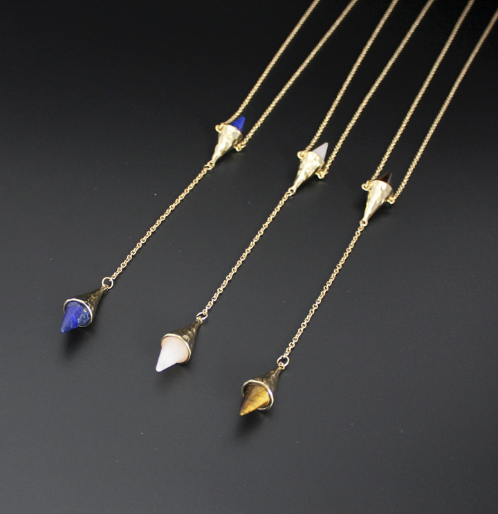 

Exquisite Handmade Powder Crystal Tiger's-eye Stone Polishing Metal Druzy Torch Necklaces Pyramid Pendants Necklace