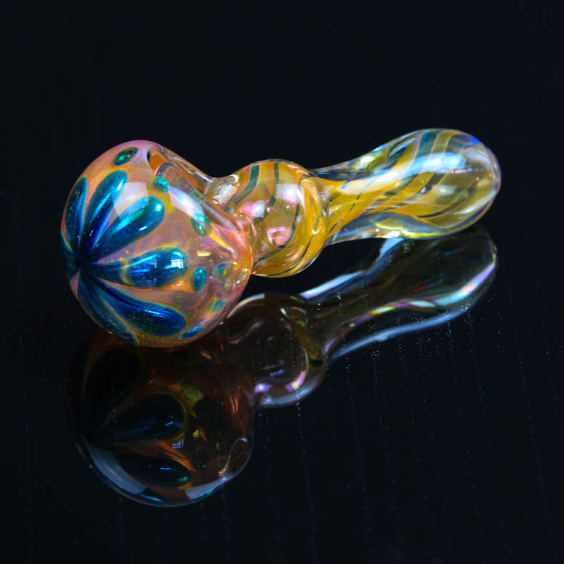 

Colorful Glass Smoke Pipes Bright Stripe Hand Pipes 9.5cm Leaves Pattern Spoon Shape