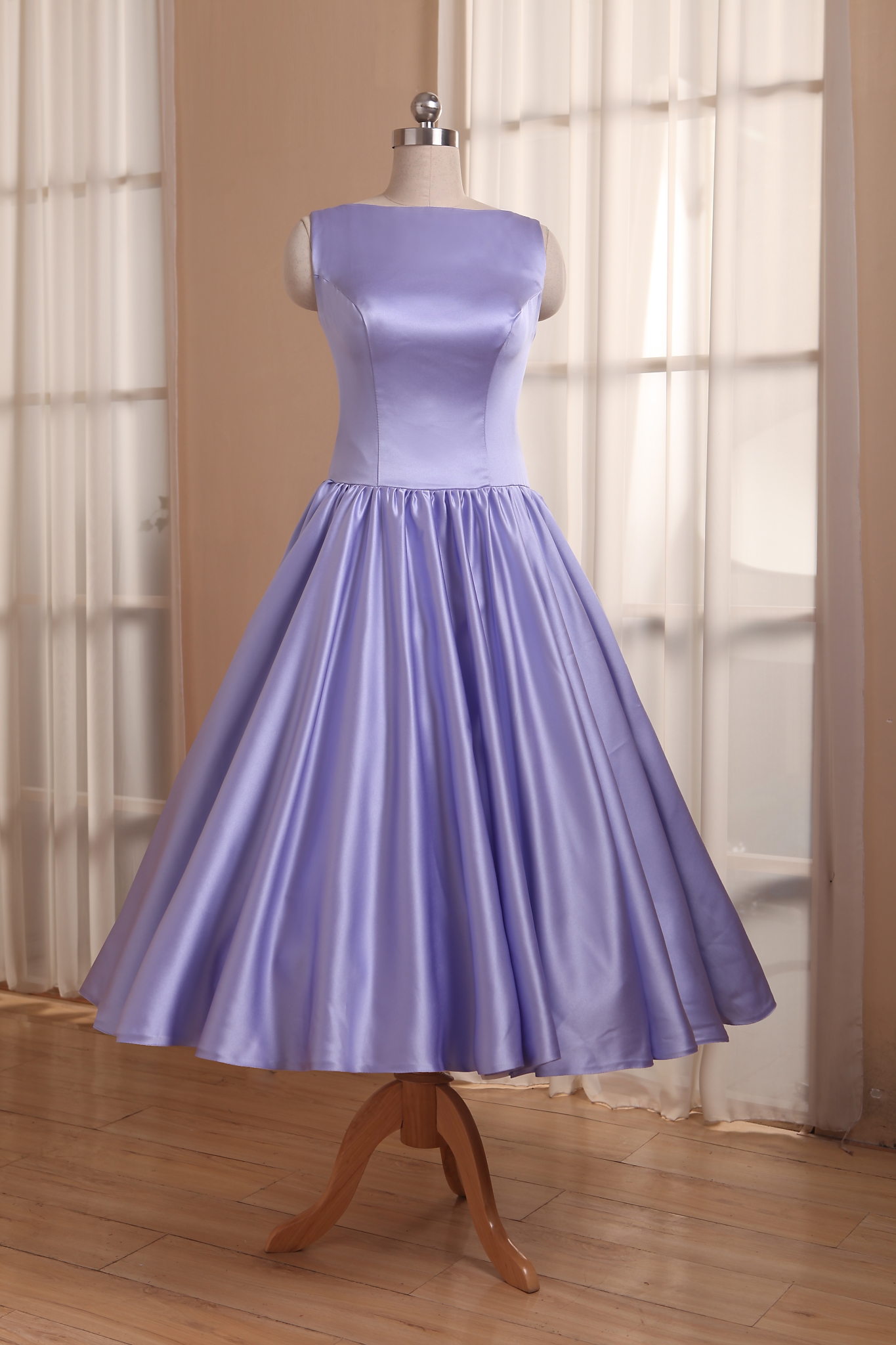 

Elegant Tea-Length Wedding Dresses High Neck Satin Short Wedding Dresses Bridesmaid dresses Party Dress 50s wedding dress RLL0004