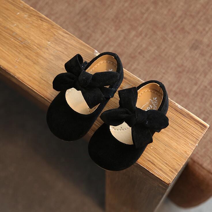 bow black