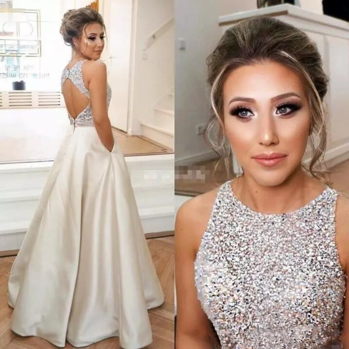 Paillettes perlées personnalisées robes de bal 2019 bijou cou robes sans manches dos nu sans manches avec poches longue robe formelle