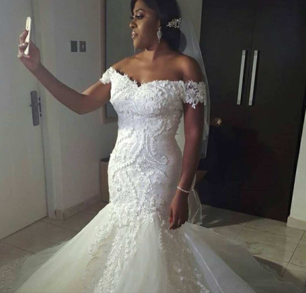

2022 Sexy Mermaid Wedding Dress Off the Shoulder Lace Appliques Lace Up Back Bridal Gowns Custom White Ivory Trumpet Vestidos De Noiva