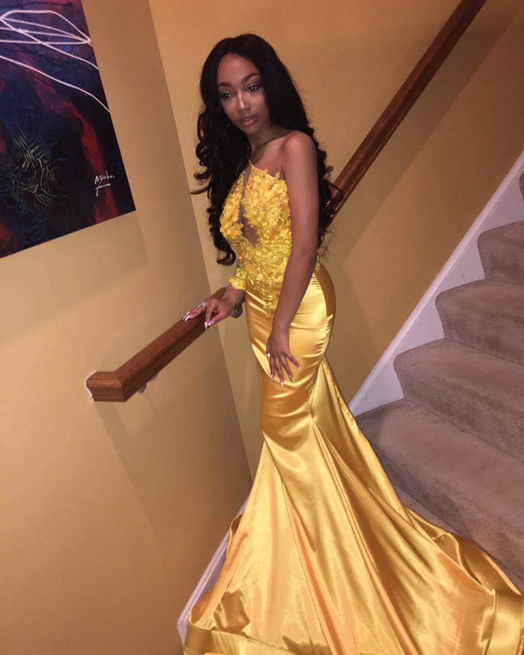 

2018 Yellow Black Girls Prom Dresses Lace Appliques Floor Length Sexy African Style Formal Evening Party Gowns ME038, Same as picture