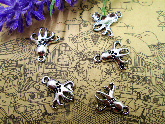 

90pcs Octopus Charms Antique Tibetan Silver Tone Octopus pendants/ chams 16x18mm