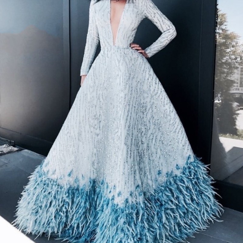 

Arabia Long Sleeve Prom Dresses Heavy Sequins Beads V-Neck Floor Length A-Line Party Dress Luxury Feathered Dubai Celebrity 2018 Prom Dress, Hunter green