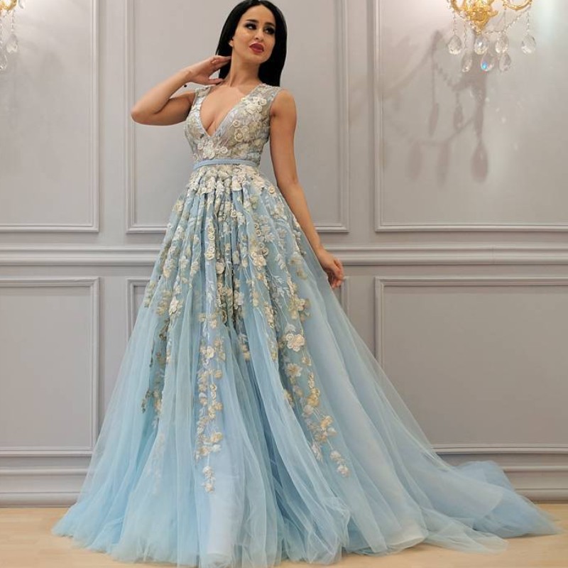 

Glamorous Fluffy A-Line Prom Dress Sexy Deep V-Neck Floral Applique Sleeveless Party Dress Fashion Saudi Arabia Sweep Train Evening Dresses, Gray