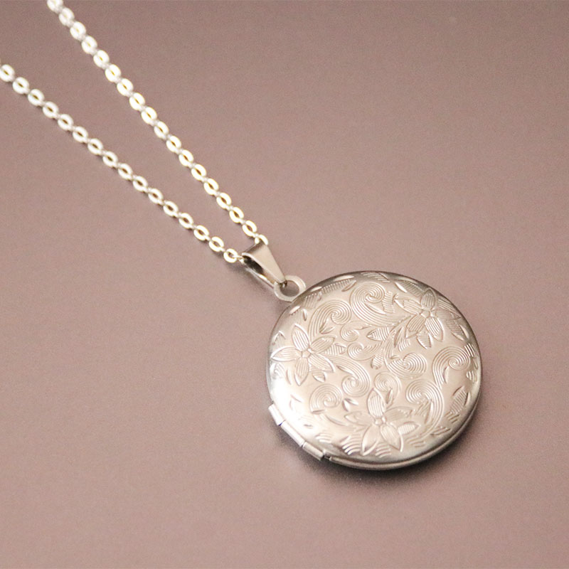

New Carved Flower Designs Round Photo Frame Pendant Necklace Stainless Steel Charms Locket Necklaces Women Men Fashion Memorial Jewelry