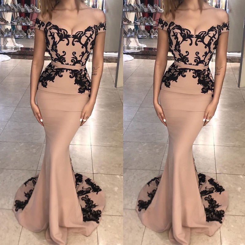 

Arabia Dubai Mermaid Prom Dress With Black Appliques Sexy Off Shoulder Sleeveless Satin Long Party Dress Elegant Formal Evening Gowns Cheap, Gold