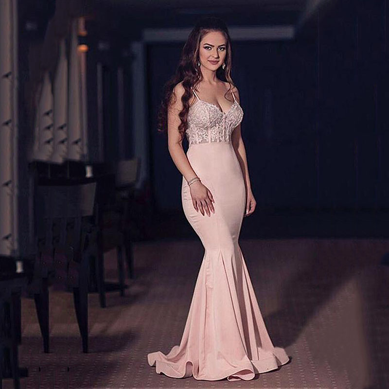 

Delicate Satin Spaghetti Straps Neckline Mermaid Prom Dresses With Charming Illusion Pink Beaded Lace Appliques Evening Party Dresses