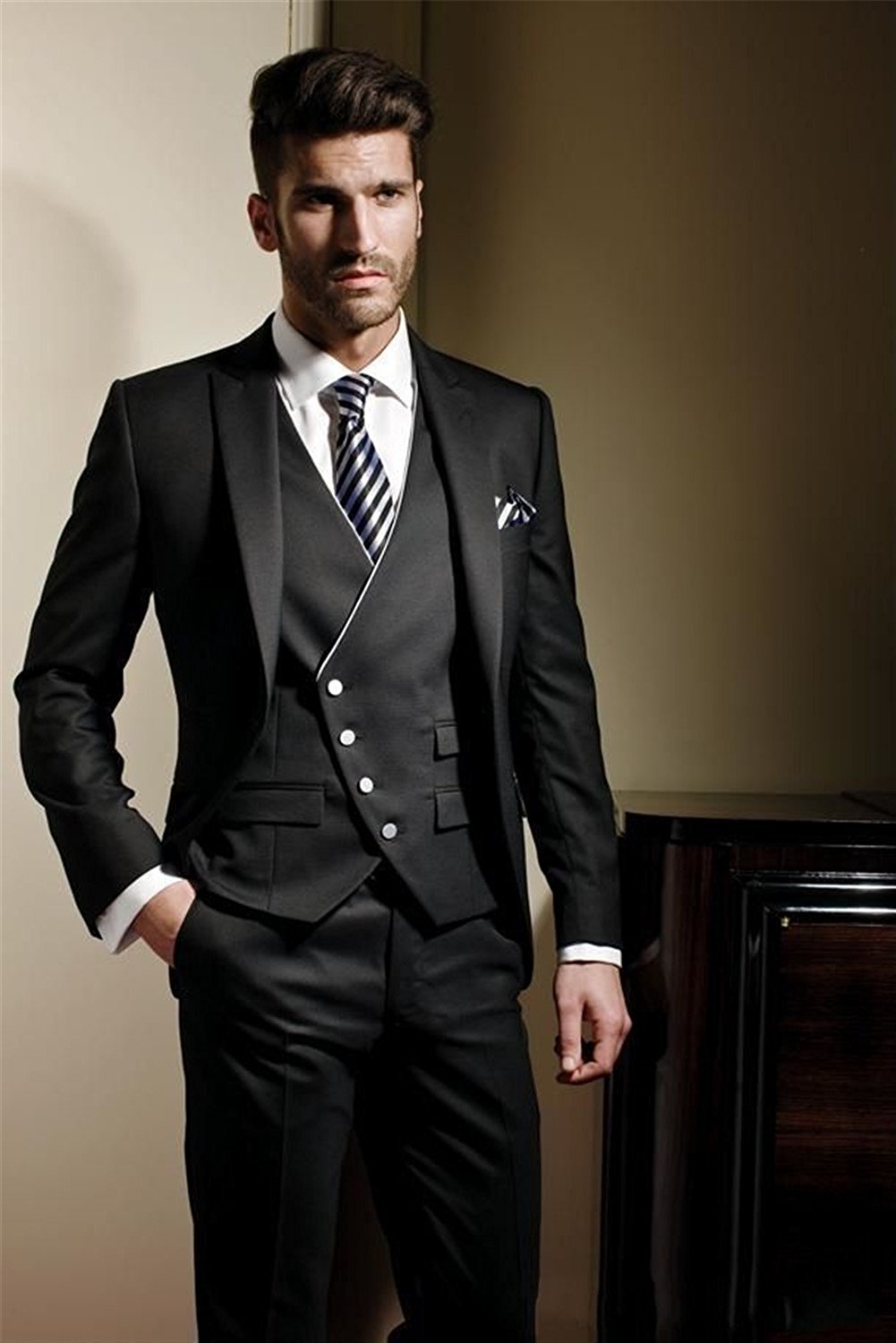 2019 Designer Black Mens Suit Three Pieces Vest Groom Suit Wedding Suits For Best Men Slim Fit Groom Tuxedos For Man(Jacket+Vest+Pants)