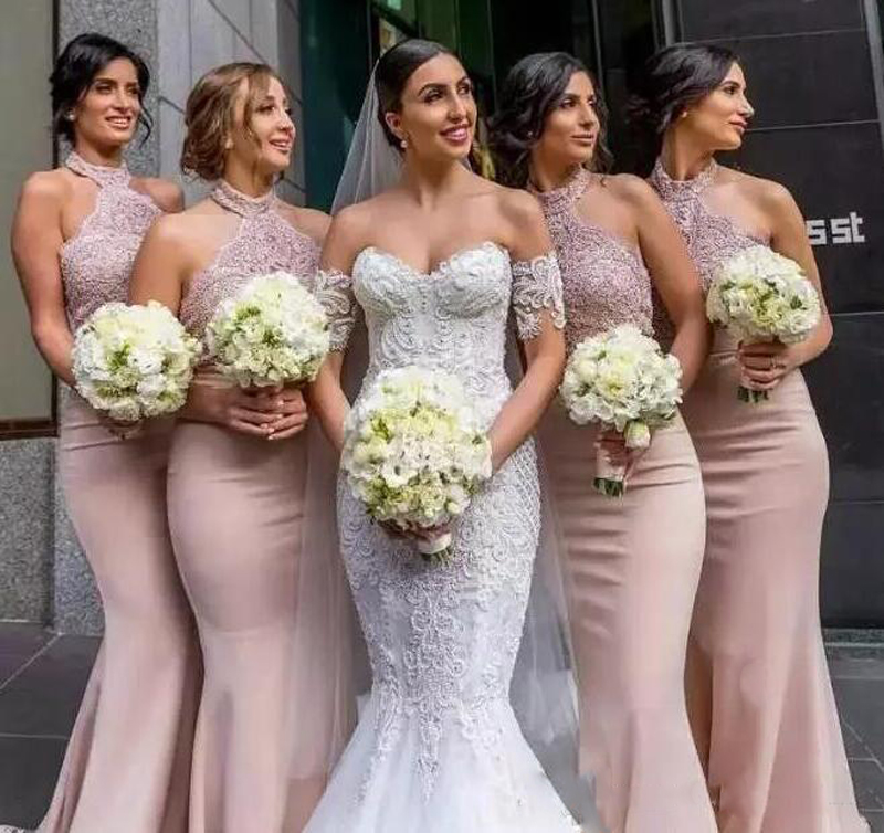 

2018 New Blush Pink Bridesmaid Dresses with Halter Neckline Sleeveless Floor Length Appliques Beadeds Trumpet Party Prom Gown Mermaid