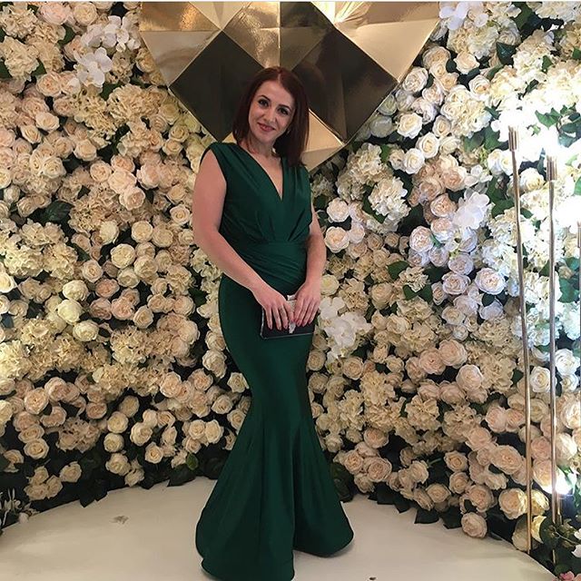 

Tank V Neck Dark Green Mermaid Mother's Dresses Tank Ruched Formal Dresses Backless Sexy Evening Party Dresses