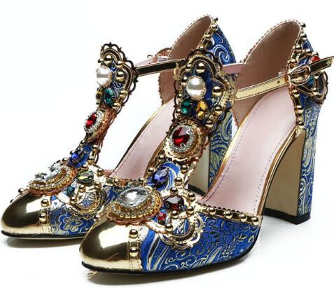 

2018 Handmade Diamond Gladiator Sandals Woman Metal Pointed Toe Flower Rhinestone Jewelled Embroidered High Heel Shoes Woman, As pic
