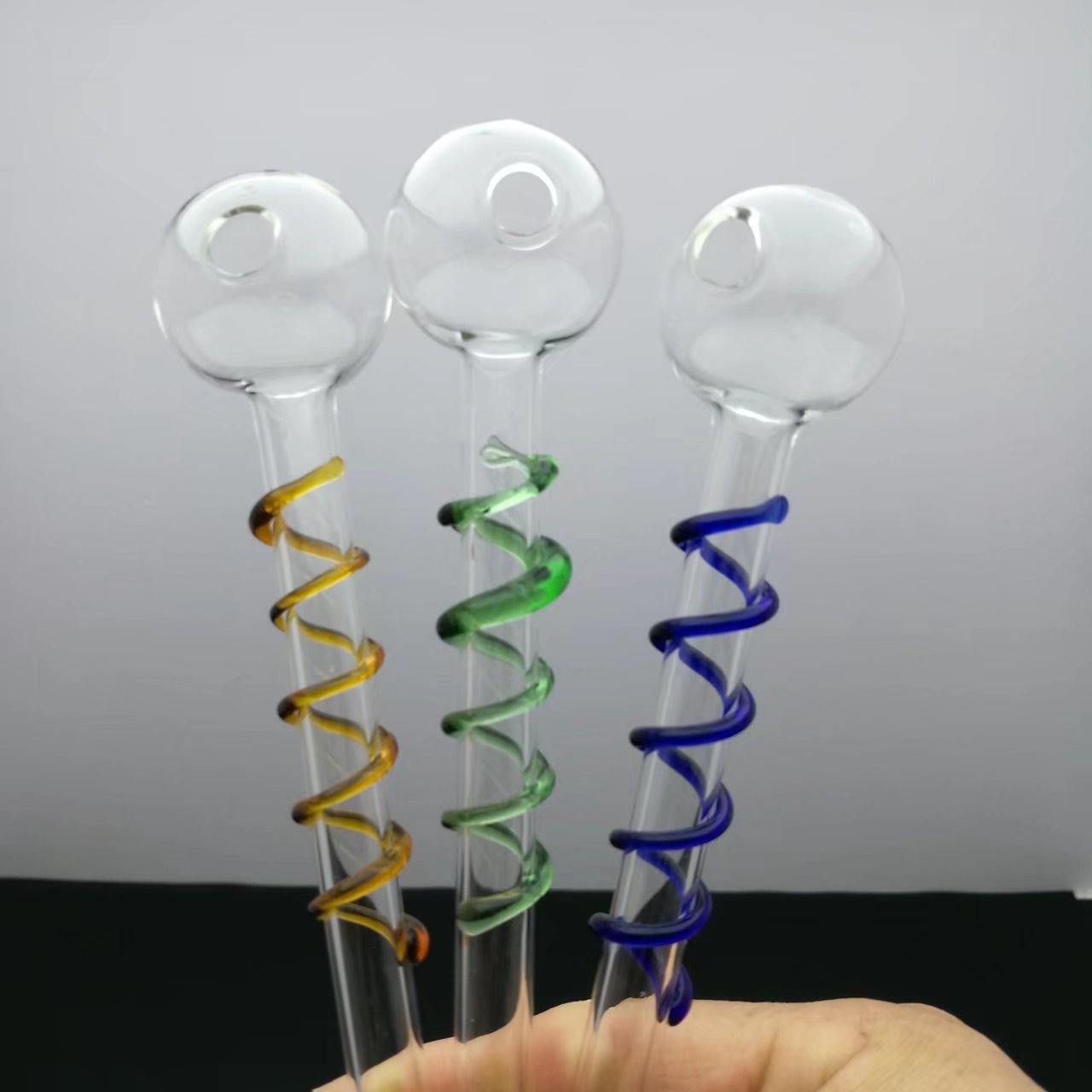 

Coloured discs and glass bullets Pipes Smoking Glass Bongs Glass Bubblers For Smoking Pipe Mix Colors