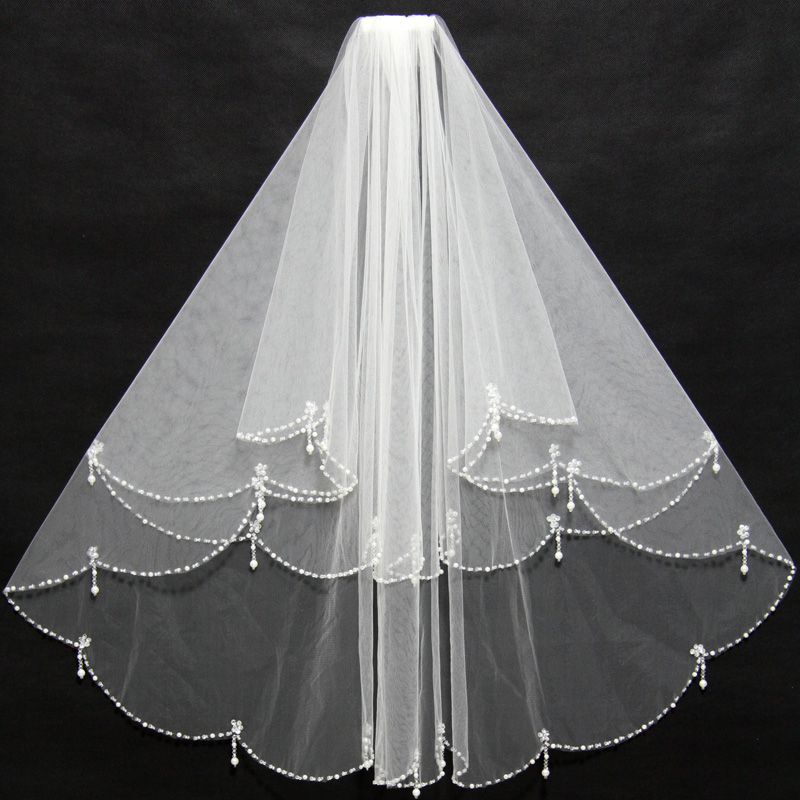 

Elegant Short Ivory Bridal Veils 2019 Beading Edge Ruffles with Insert Comb Cheap for Wedding Bride Wear 11038