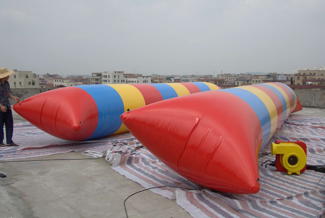 

8*3m 0.9mm pvc inflatable water tarampoline water toys jumping bag delivery to the door and send electric pump