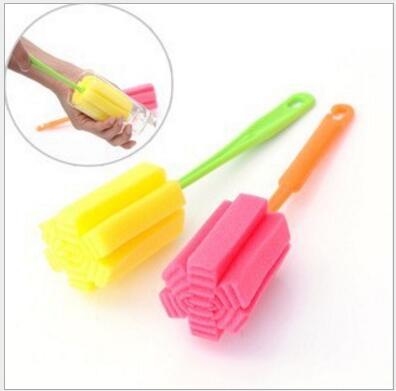 

Baby Milk Bottle Clean Brush With Hook Nipple Feeding Water Cup Brush Randomly mix color EEA334