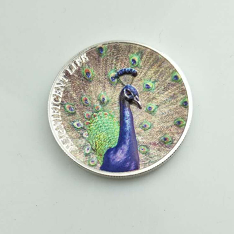 

5 pcs Non Magnetic The 2013 3D emboss badge Peacock animal silver plated colored Eilzabeth 40 mm coin