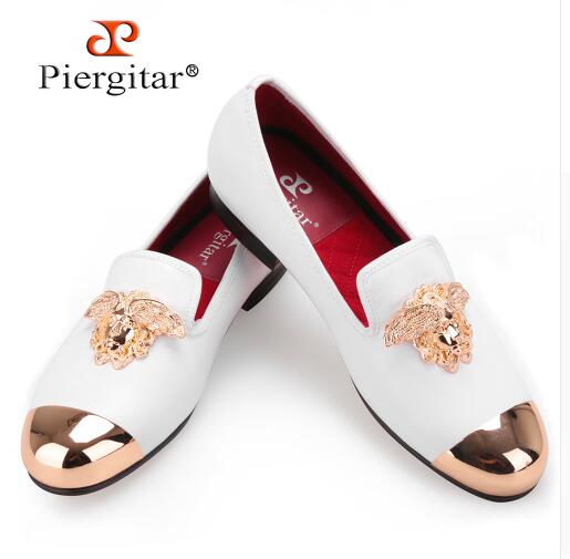 Italy fashion design bright face buckle and gold metal toe Men Genuine Leather shoes men casual flats Party Wedding Men Loafers