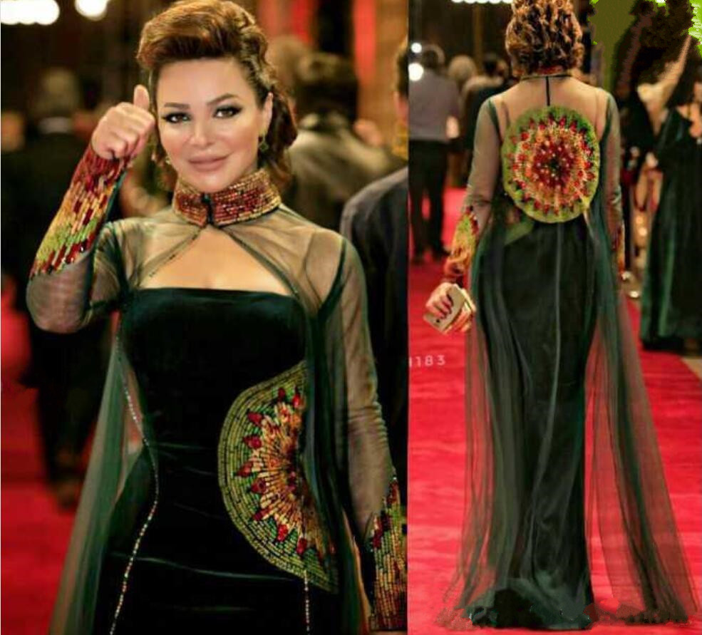 New Dark Green Celebrity Dresses Sheath Straspless Velvet Beaded Embroidery Evening Gowns with High Neck Tulle Beaded Illusion Long Cape