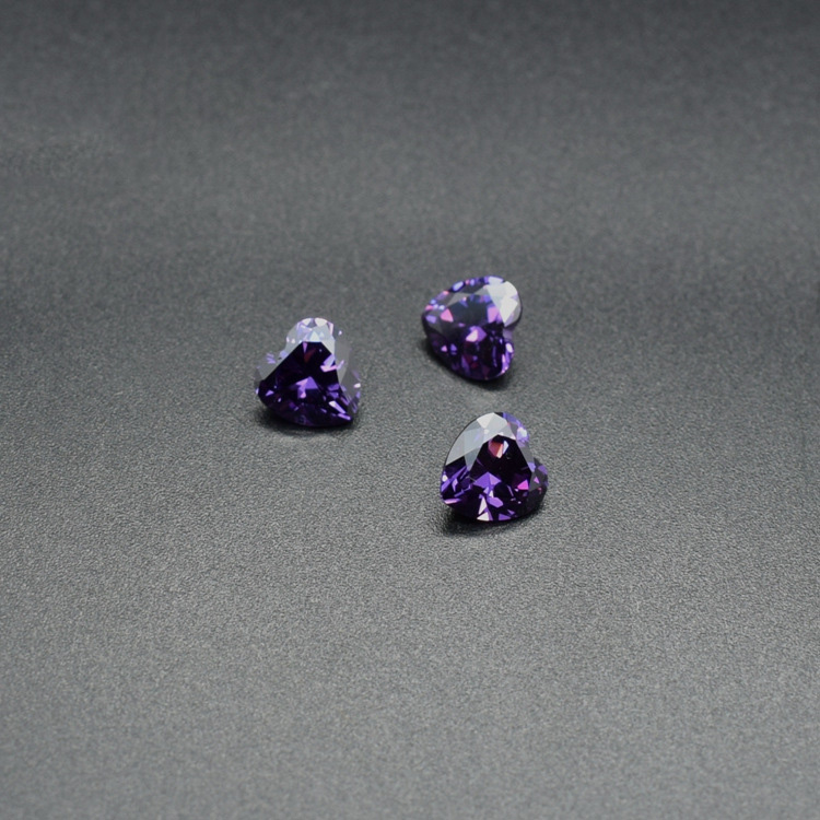 

500pcs/Lot Amethyst CZ Heart Shape 3-8mm Cubic Zirconia Machine Cut Synthetic Loose Stones For Jewelry Setting Free Ship
