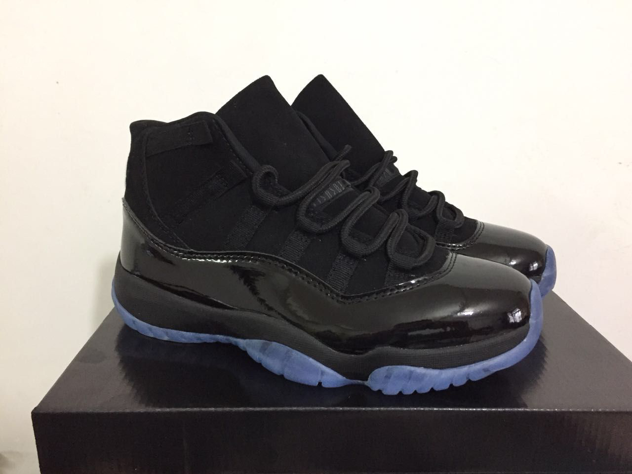 Livraison Gratuite 2018 11 Soirée De Bal De Basket-ball Chaussures Hommes Cap Et Robe Noir 11s Sneaker
