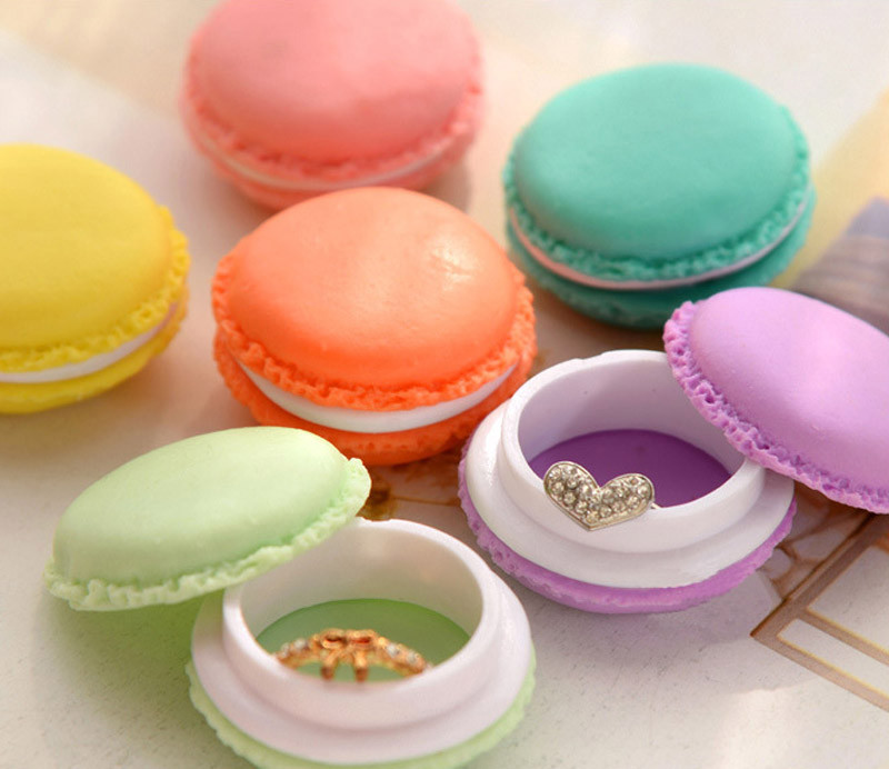 

Lovely Mini Colorful Macarons Jewelry Ring For Women Necklace Carrying Case Organizer Storage Box Earphone Organizer